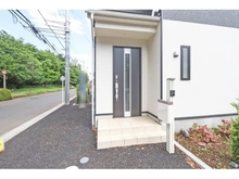 【東京都/小平市上水新町】新築戸建：小平市上水新町2丁目(全15棟 4号棟） 玄関