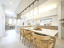 【東京都/杉並区善福寺】杉並区善福寺一丁目　新築戸建3号棟 LDK：2階LDK:20.5帖　アイランドキッチン