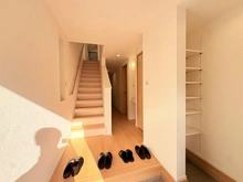 【東京都/杉並区下井草】杉並区下井草3丁目新築戸建て3号棟 玄関