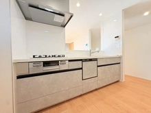 【東京都/杉並区下井草】杉並区下井草3丁目新築戸建て3号棟 キッチン