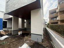 【東京都/杉並区成田東】杉並区成田東1丁目2号棟 建築中の外観：全2区画/向かって右