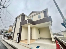 【神奈川県/横浜市鶴見区上の宮】横浜市鶴見区上の宮2丁目　新築戸建2号棟 外観：全２棟、左側