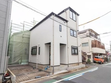 【東京都/国立市東】国立市東4丁目　新築戸建3号棟 外観：全3棟、南西側