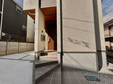 【神奈川県/横浜市港北区大曽根台】横浜市港北区大曽根台　新築戸建 玄関