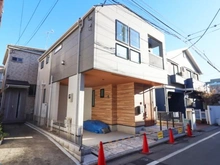 【東京都/世田谷区下馬】世田谷区下馬4丁目　新築戸建 建築中の外観