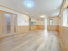 【東京都/世田谷区成城】世田谷区成城四丁目　中古戸建 リビング・ダイニング