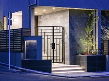 【東京都/目黒区柿の木坂】目黒区柿の木坂3丁目　新築戸建 玄関