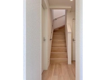 【東京都/東村山市廻田町】東村山市回廻田町2丁目　新築戸建 3号棟【全6棟】 階段