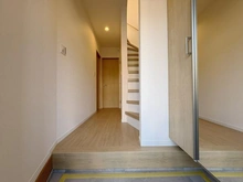 【東京都/中野区鷺宮】中野区鷺宮5丁目　一戸建 玄関