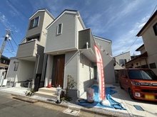【東京都/練馬区平和台】練馬区平和台3丁目　新築分譲住宅  3号棟（全3区画） 外観：【写真中央】3号棟(全3区画)