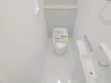 【東京都/世田谷区北沢】世田谷区北沢1丁目　新築戸建 トイレ