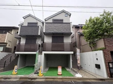 【東京都/練馬区関町北】練馬区関町北4丁目　新築戸建　B号棟【全2棟】 外観：写真右： B号棟【全2棟】