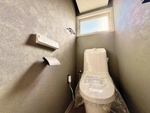 【東京都/中野区江原町】中野区江原町2丁目　リフォーム戸建 トイレ：2F