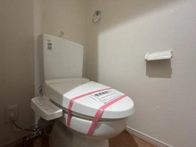 【東京都/練馬区大泉学園町】練馬区大泉学園町4丁目　新築戸建　2号棟（全3棟） トイレ