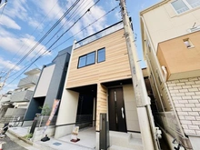 【東京都/練馬区桜台】練馬区桜台4丁目新築戸建て／1号棟（全1棟） 外観：写真中央