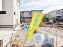 【東京都/練馬区富士見台】練馬区富士見台2丁目　新築戸建　1号棟【全3棟】 建築中の外観：写真左側区画：練馬区富士見台2丁目新築戸建て1号棟（全2棟）