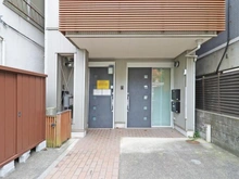 【東京都/港区赤坂】港区赤坂4丁目　中古戸建 アプローチ