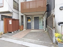 【東京都/港区赤坂】港区赤坂4丁目　中古戸建 アプローチ