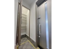 【東京都/世田谷区南烏山】世田谷南烏山一丁目戸建 玄関