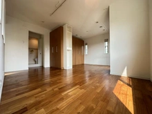 【東京都/世田谷区岡本】世田谷区岡本3丁目　中古戸建 洋室：※約13.3帖