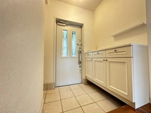 【東京都/世田谷区岡本】世田谷区岡本3丁目　中古戸建 玄関