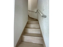 【東京都/三鷹市北野】三鷹市北野三丁目　新築戸建2号棟 階段