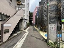 【東京都/杉並区下高井戸】下高井戸1丁目　新築戸建 前面道路
