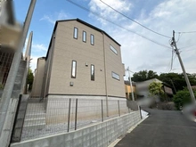 【東京都/調布市入間町】入間町3丁目新築戸建　3号棟 建築中の外観：全3棟
