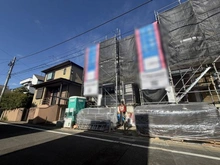【東京都/府中市小柳町】府中市小柳町5丁目新築戸建　2号棟 建築中の外観：全2棟　画像左側が対象物件