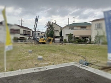 【東京都/狛江市駒井町】狛江市駒井町3丁目　新築戸建　E号棟 現地（建築前）：全8棟/写真中央