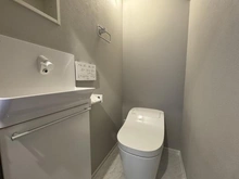 【東京都/世田谷区経堂】世田谷区経堂3丁目新築戸建て トイレ