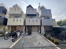 【東京都/世田谷区千歳台】世田谷区千歳台五丁目戸建て 外観：写真中央