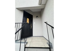 【東京都/世田谷区赤堤】世田谷区赤堤3丁目　中古戸建 玄関：２階部分