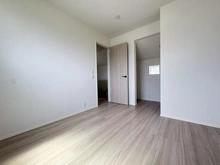 【東京都/狛江市東野川】狛江市東野川3丁目 2号棟 洋室