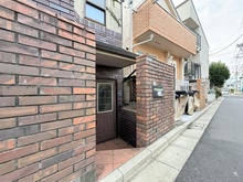 【東京都/世田谷区松原】世田谷区松原4丁目 戸建 アプローチ
