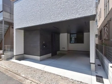 【東京都/目黒区原町】目黒区　原町2丁目　新築戸建1棟 玄関
