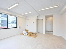 【東京都/江東区亀戸】亀戸4丁目賃貸併用住宅（プラスリノカーサ亀戸天神） 洋室：リフォーム中