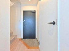 【東京都/江東区亀戸】亀戸4丁目賃貸併用住宅（プラスリノカーサ亀戸天神） 玄関