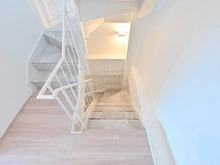 【東京都/江東区亀戸】亀戸4丁目賃貸併用住宅（プラスリノカーサ亀戸天神） 階段