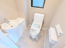 【東京都/江東区亀戸】亀戸4丁目賃貸併用住宅（プラスリノカーサ亀戸天神） トイレ