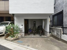 【東京都/目黒区駒場】目黒区駒場中古戸建 玄関