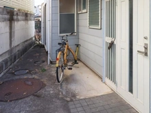 【東京都/世田谷区弦巻】世田谷区弦巻2丁目14-12 駐輪場