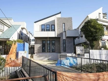 【東京都/世田谷区尾山台】尾山台2丁目新築戸建 建築中の外観