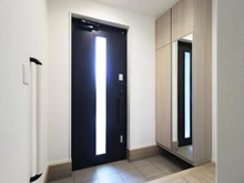 【東京都/杉並区本天沼】杉並区本天沼1丁目新築戸建 玄関