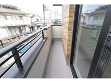 【東京都/世田谷区喜多見】KIS世田谷区喜多見・喜多見3丁目新築戸建 バルコニー