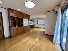 【東京都/狛江市岩戸南】狛江市岩戸南中古戸建 リビング・ダイニング