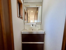 【東京都/狛江市岩戸南】狛江市岩戸南中古戸建 洗面所：2F