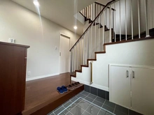 【東京都/世田谷区成城】世田谷区成城8丁目戸建 玄関