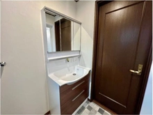 【東京都/世田谷区成城】成城4丁目戸建 洗面所