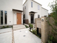 【東京都/調布市入間町】入間町1丁目C号棟 外観：全6号棟 写真左手